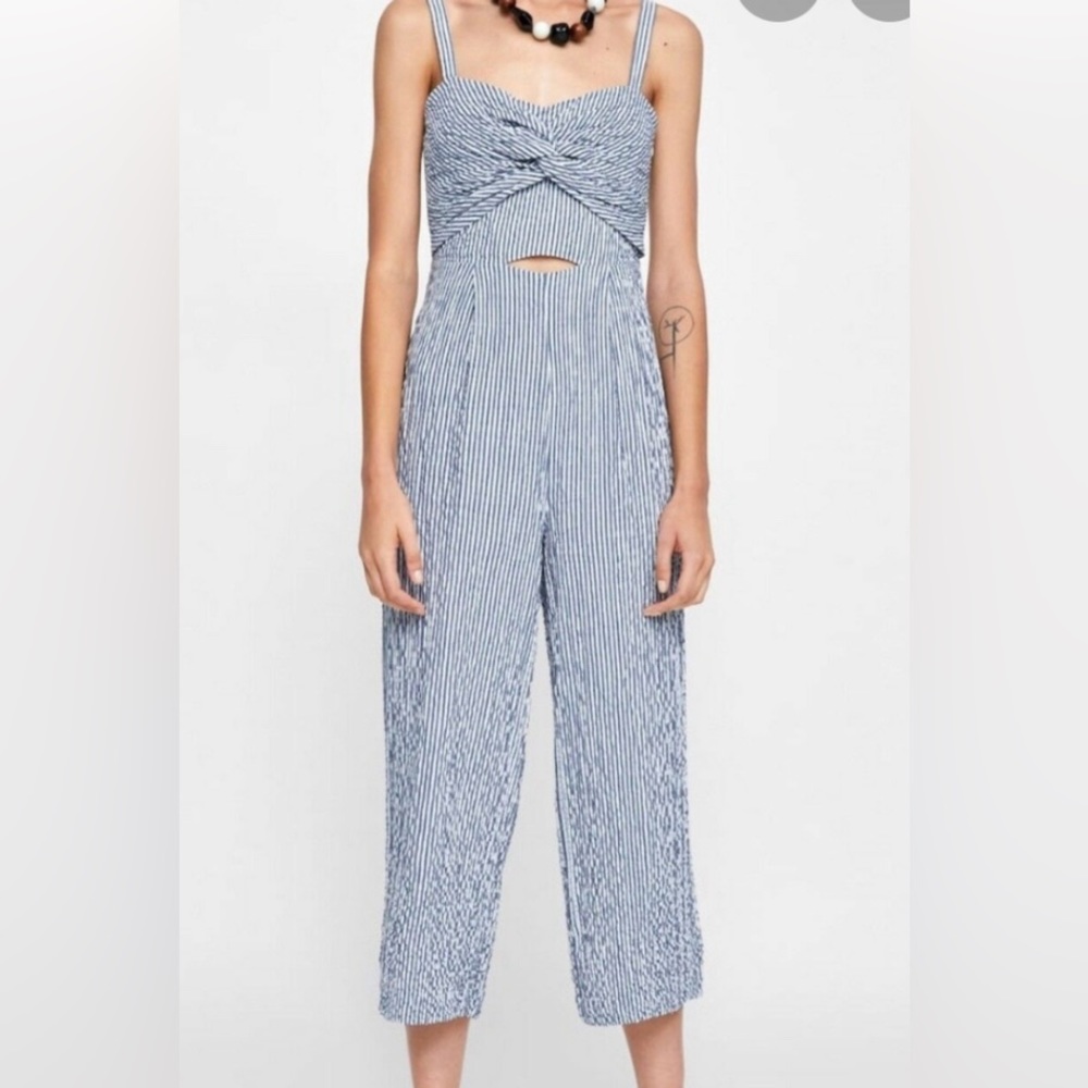 Zara blue & natural seersucker striped  cut-out jumpsuit size small NWOT